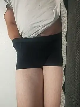 gui67675 online show from September 8, 2025, 6:51 pm