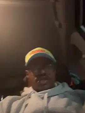 kngkeeem online show from February 20, 2026, 1:24 am