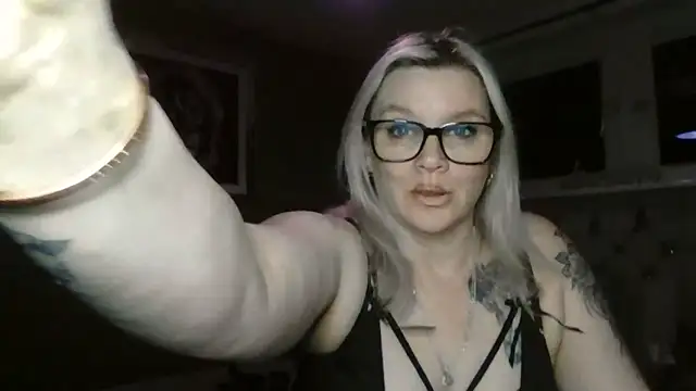 Curvy-Cleo online show from March 14, 2025, 10:16 pm