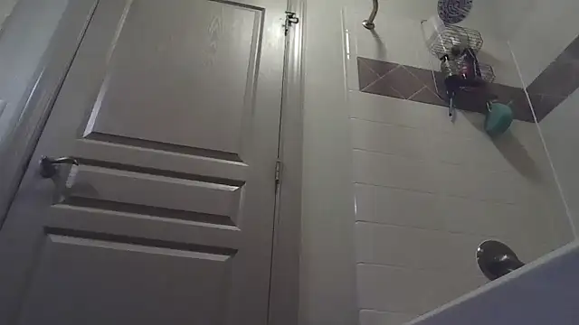 Snapshot of whowantsacreampie chatting on October 22, 2025, 11:43 am whowantsacreampie online show from October 22, 2025, 11:43 am