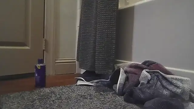 whowantsacreampie online show from February 16, 2026, 1:02 am