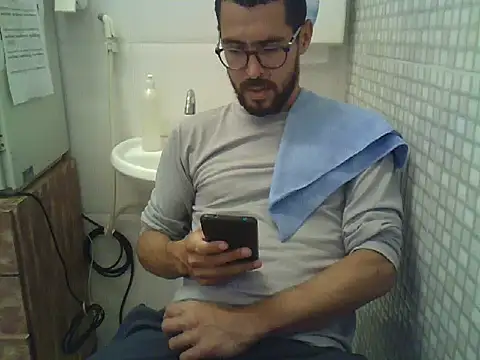 pdasgyn online show from October 9, 2025, 2:48 pm