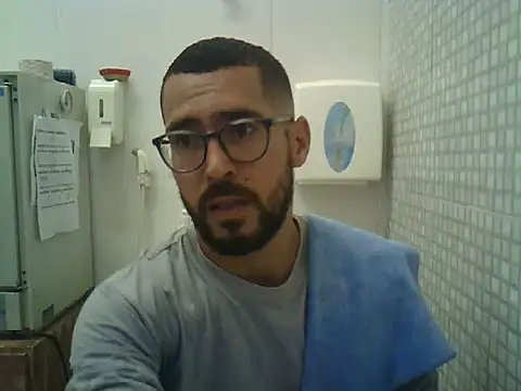 pdasgyn online show from October 15, 2025, 2:50 pm