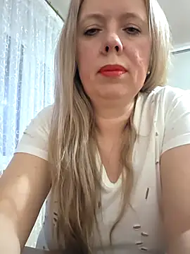 Irina3718 online show from March 27, 2026, 4:29 pm