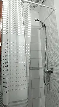 Snapshot of crazyweelove chatting on March 20, 2025, 1:35 am crazyweelove online show from March 20, 2025, 1:35 am