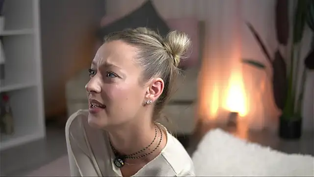 Snapshot of AnnastasiaMills chatting on July 3, 2026, 8:37 pm AnnastasiaMills online show from July 3, 2026, 8:37 pm