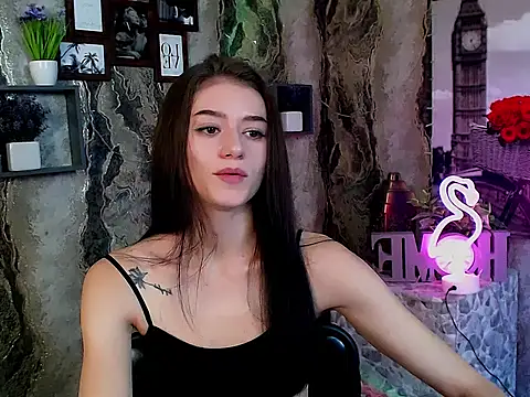 LanaTey online show from October 20, 2025, 7:36 pm