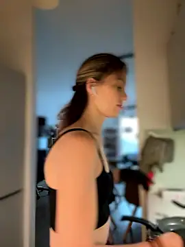 SweetDarling7 online show from January 14, 2026, 2:01 pm