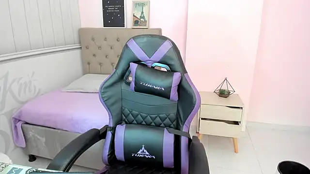 Snapshot of Tania_Duque chatting on November 13, 2025, 3:22 pm Tania Duque online show from November 13, 2025, 3:22 pm