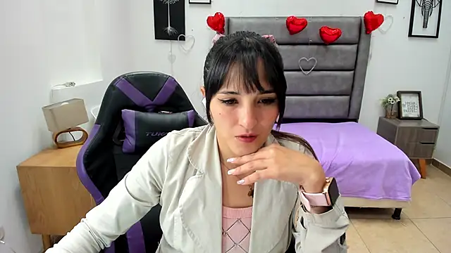 Snapshot of Tania_Duque chatting on March 16, 2026, 1:59 pm Tania Duque online show from March 16, 2026, 1:59 pm