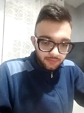 Snapshot of Francescodicristina44 chatting on February 10, 2026, 3:21 am Francescodicristina44 online show from February 10, 2026, 3:21 am