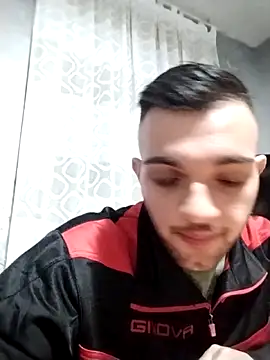 Snapshot of Francescodicristina44 chatting on February 13, 2026, 11:12 pm Francescodicristina44 online show from February 13, 2026, 11:12 pm