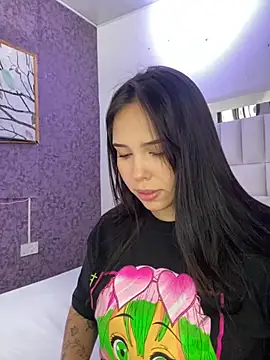 Snapshot of LunaCandy_ chatting on November 10, 2025, 1:21 pm LunaCandy online show from November 10, 2025, 1:21 pm