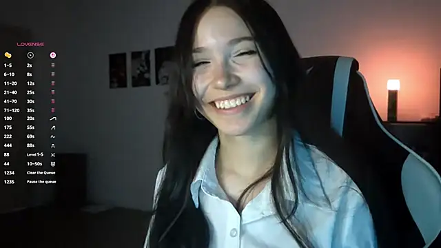 MayAgard online show from November 14, 2025, 4:17 pm