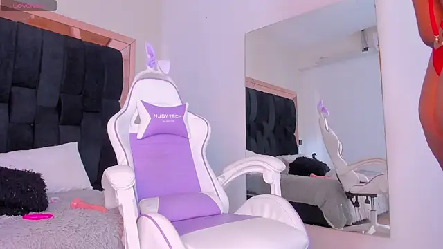 Daia Ortiz online show from March 20, 2025, 7:25 pm