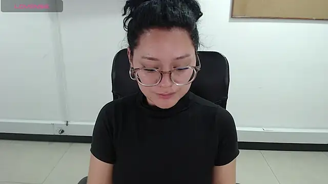 Snapshot of jenn_cg chatting on March 16, 2026, 11:20 pm jenn cg online show from March 16, 2026, 11:20 pm