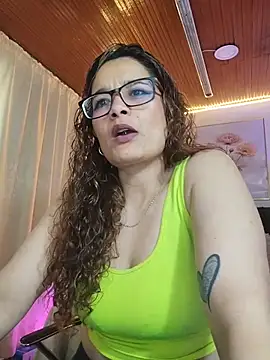 Rose Thompson1 online show from June 2, 2026, 1:35 pm