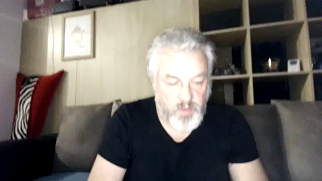 Berg Boy online show from December 16, 2025, 8:36 pm