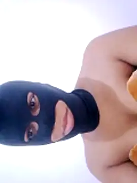 Snapshot of Khemerry chatting on February 25, 2026, 1:54 pm Khemerry online show from February 25, 2026, 1:54 pm