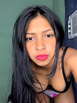 Snapshot of Mr_brian03 chatting on December 3, 2025, 3:58 am Mr brian03 online show from December 3, 2025, 3:58 am