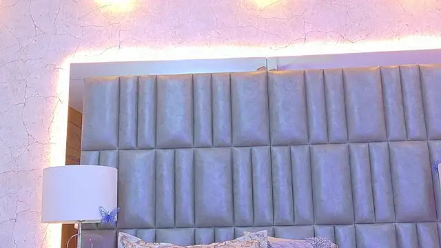 CamilaJohnston online show from April 14, 2026, 8:15 pm