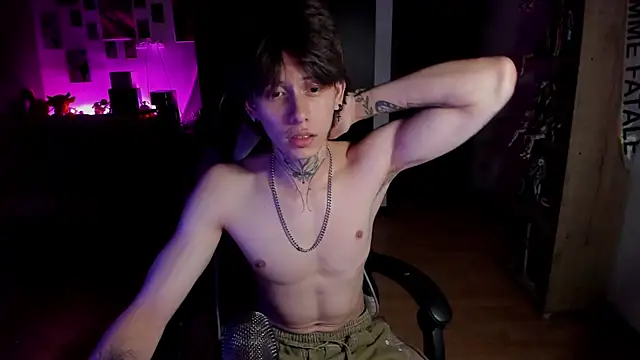xIce Boy online show from June 1, 2026, 12:23 am