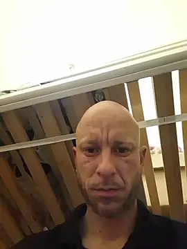 svenpfeifer online show from February 25, 2026, 12:42 am