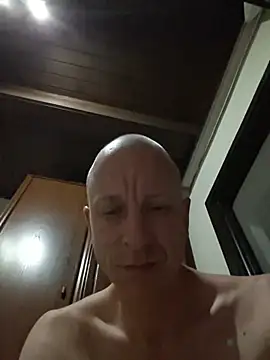 svenpfeifer online show from July 13, 2026, 9:39 pm
