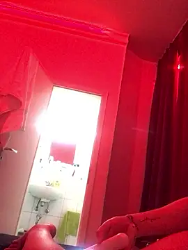 Snapshot of Veramaia chatting on January 13, 2026, 12:49 am Veramaia online show from January 13, 2026, 12:49 am