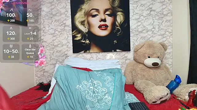 nataliaesmith 24 online show from November 6, 2025, 3:35 pm