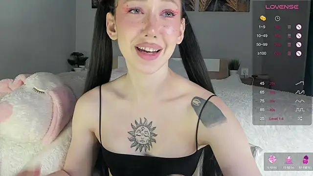 Say luna online show from March 22, 2025, 11:31 pm