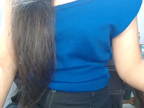 Snapshot of TheMostBeautifullGirl- chatting on May 21, 2026, 6:04 pm TheMostBeautifullGirl- online show from May 21, 2026, 6:04 pm
