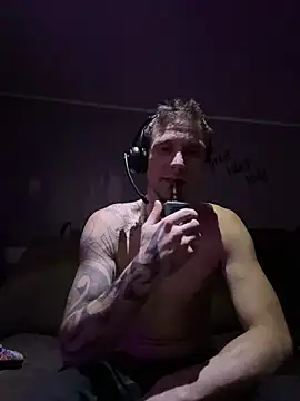 Stillhard8925 online show from December 22, 2025, 8:22 am