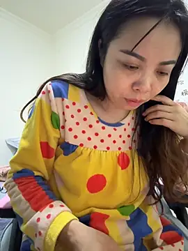 aa520uv online show from November 18, 2025, 1:44 am