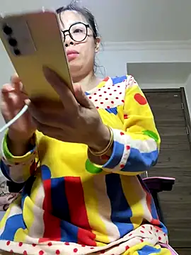 aa520uv online show from November 18, 2025, 2:43 pm