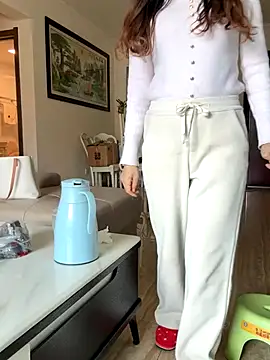 aa520uv online show from November 22, 2025, 6:23 am