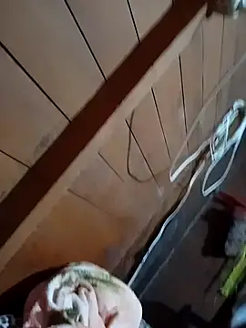 indio9233 online show from September 29, 2025, 3:22 am