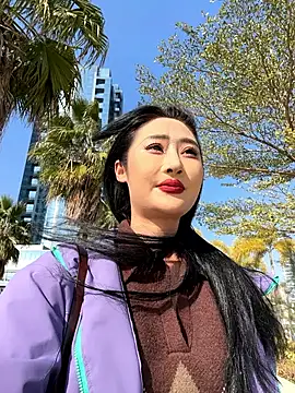 linger-23 online show from January 10, 2026, 6:26 am