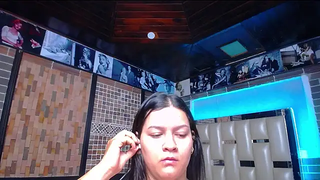 Snapshot of kriss_sweetboobs10 chatting on October 2, 2025, 12:45 pm kriss sweetboobs10 online show from October 2, 2025, 12:45 pm