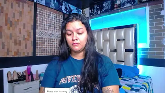 Snapshot of kriss_sweetboobs10 chatting on October 25, 2025, 12:34 pm kriss sweetboobs10 online show from October 25, 2025, 12:34 pm