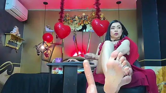 Kendraa Hot online show from February 14, 2026, 1:08 pm