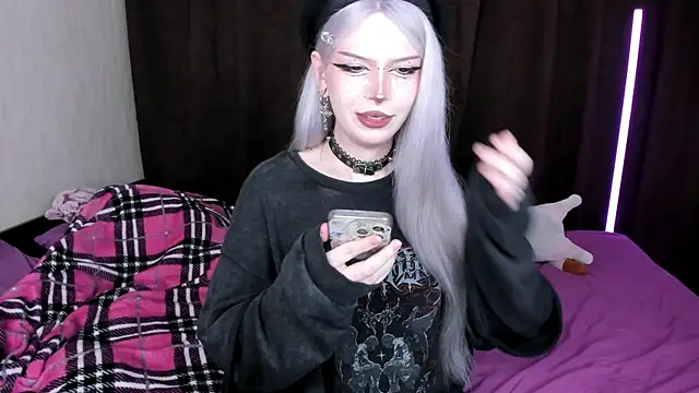 amelia mays xx online show from September 28, 2025, 8:47 pm