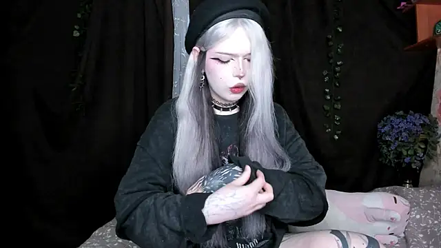 amelia mays xx online show from November 13, 2025, 12:26 pm