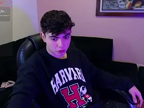 Snapshot of lukeboyce33 chatting on February 3, 2026, 11:32 pm lukeboyce33 online show from February 3, 2026, 11:32 pm