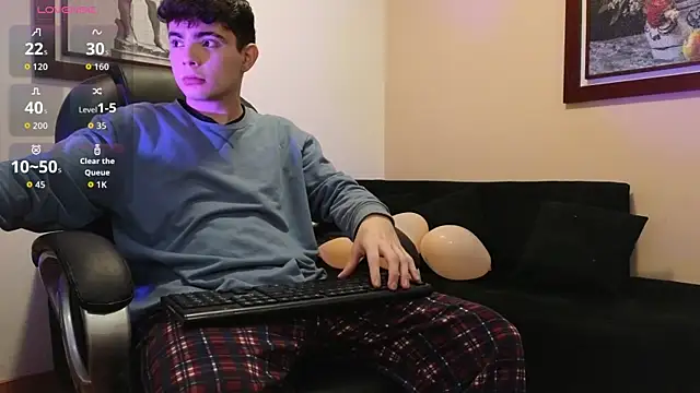 Snapshot of lukeboyce33 chatting on February 8, 2026, 1:42 am lukeboyce33 online show from February 8, 2026, 1:42 am