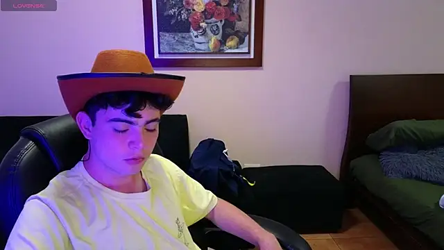 Snapshot of lukeboyce33 chatting on February 10, 2026, 11:31 pm lukeboyce33 online show from February 10, 2026, 11:31 pm