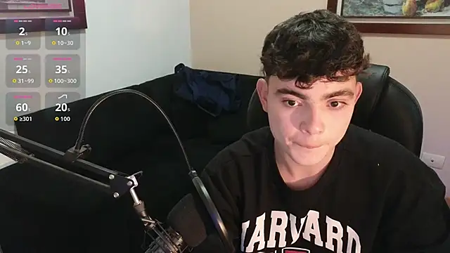 Snapshot of lukeboyce33 chatting on March 2, 2026, 1:30 am lukeboyce33 online show from March 2, 2026, 1:30 am