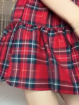 TwinTemptations online show from November 13, 2025, 6:40 pm