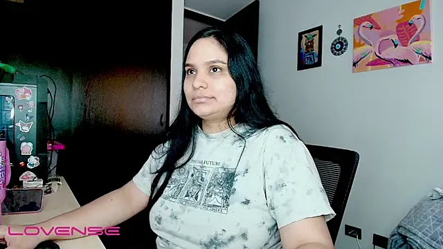 Snapshot of ashliecooperrr chatting on November 6, 2025, 5:36 pm ashliecooperrr online show from November 6, 2025, 5:36 pm