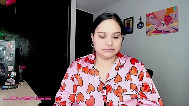 Snapshot of ashliecooperrr chatting on November 23, 2025, 6:35 am ashliecooperrr online show from November 23, 2025, 6:35 am